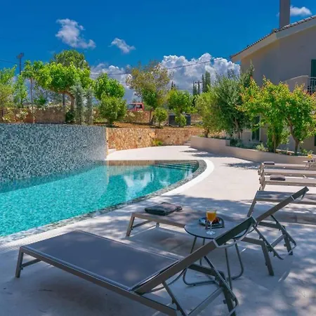 Seashell Luxury - 1 Apartment Lixouri