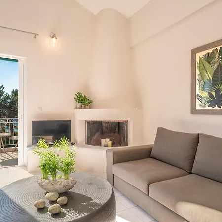 Seashell Luxury - 1 Lixouri